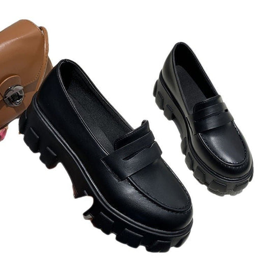 Women's Thick Heel Versatile Black Small Leather Shoes $43.33 Dana Fashion Color: Black Size: 35 One Size Larger Women's shoes Product information: Pattern: solid color Lining material: pvc Applicable sports: Universal Color: Black Upper height: low top H