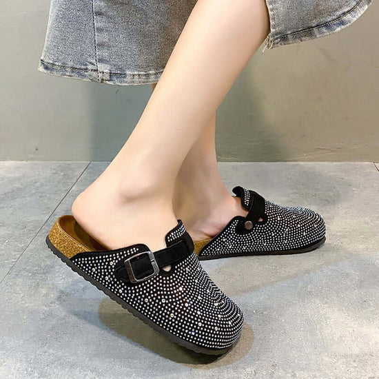 Women's Thick Soled Casual Belt Buckle Toe Slippers $39.90 Dana Fashion Color: Black Size: 35 Women's shoes Product information: Pattern: solid color Lining material: pu Color: Black Size: 35,36,37,38,39,40,41,42,43,44,45 Sole craft: viscose shoes Sole ma