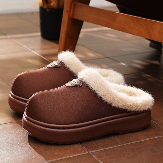 Women's Winter Wear Non-slip Thick Bottom Simple Fashion Home Fluffy Slippers $36.58 Dana Fashion Color: Coffee Size: 36to37 Women's shoes Product information: Pattern: solid color Lining material: artificial velboa Color: Camel, coffee, black Heel height