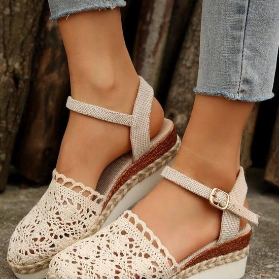 Woven Hollowed Women's Buckle Sandals $35.90 Dana Fashion Color: Beige Size: 36 Women's shoes Product information: Toe holder shape: round head Color: Milky White Size: 36, 37, 38, 39, 40, 41, 42, 43 Wearing method: Buckle Sole material: rubber Packing li