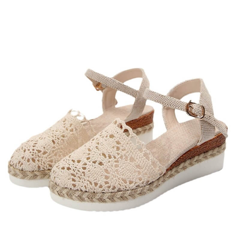 Woven Hollowed Women's Buckle Sandals $35.90 Dana Fashion Color: Beige Size: 36 Women's shoes Product information: Toe holder shape: round head Color: Milky White Size: 36, 37, 38, 39, 40, 41, 42, 43 Wearing method: Buckle Sole material: rubber Packing li