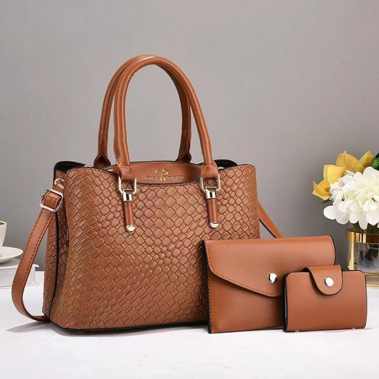 Woven Texture Three-piece Set Large Capacity One Shoulder Combination Bags $55.66 Dana Fashion Color: Yellowish Brown Women's Bags Product information: Lining texture: polyester cotton Applicable scenarios: Daily matching Color: Black, coffee, khaki khaki