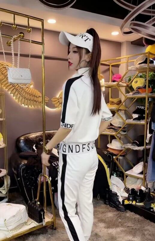 Zipper Coat Two-piece Set Women's Letter Stand Collar Clothes Suit $54.50 Dana Fashion Color: Black Suit size: 3XL Women's clothing Product information: Color: white suit, black suit Top sleeve length: short sleeve Size: M,L,XL,XXL,3XL,4XL Style type: tem