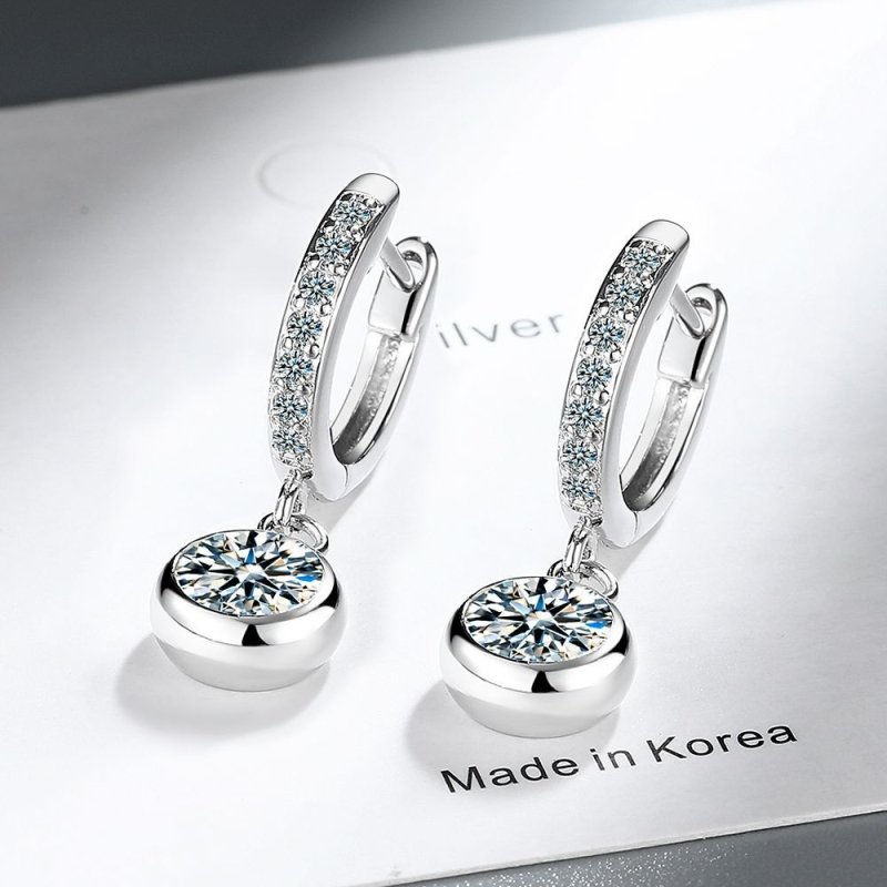 Zircon Elegant Personalized Creative Geometric Trendy Earrings $14.21 Dana Fashion Color: White Gold Color Purity: Copper Women's Accessories Product information: Treatment Process: Electroplating Color: white gold, yellow gold Applicable population: Fema